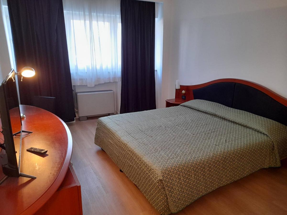 Hotel Donizetti Lallio Extérieur photo