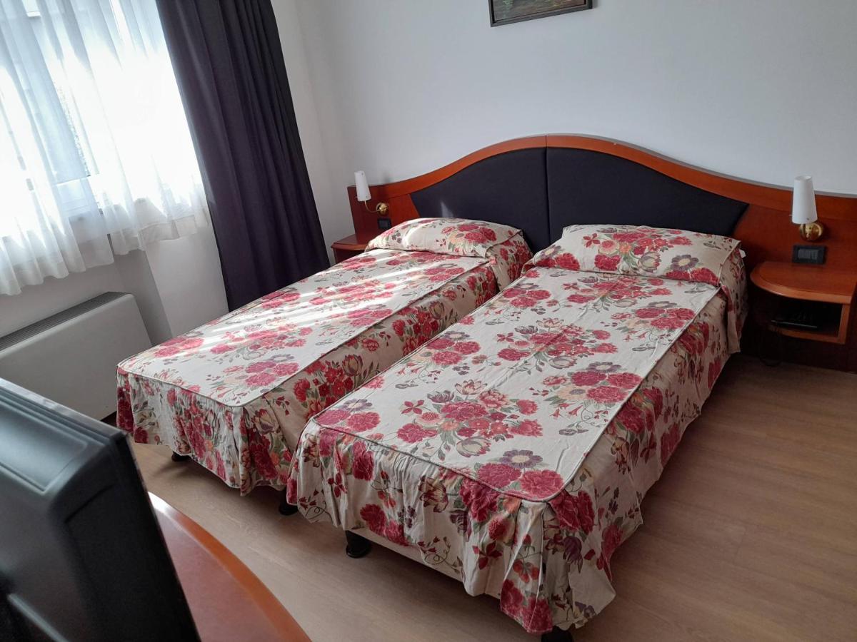 Hotel Donizetti Lallio Extérieur photo