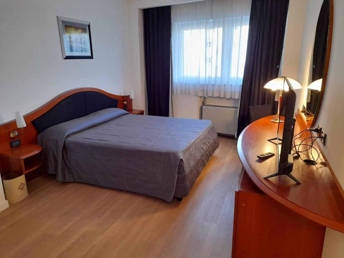 Hotel Donizetti Lallio Extérieur photo