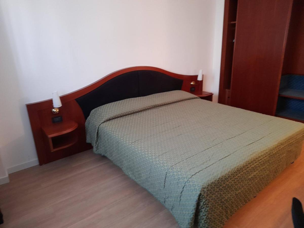Hotel Donizetti Lallio Extérieur photo