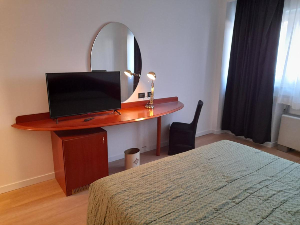 Hotel Donizetti Lallio Extérieur photo